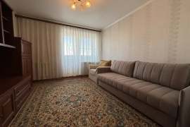 Квартира с мебелью и техникой.